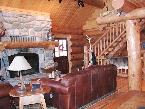 Women Lake Ranger Station – Great Room